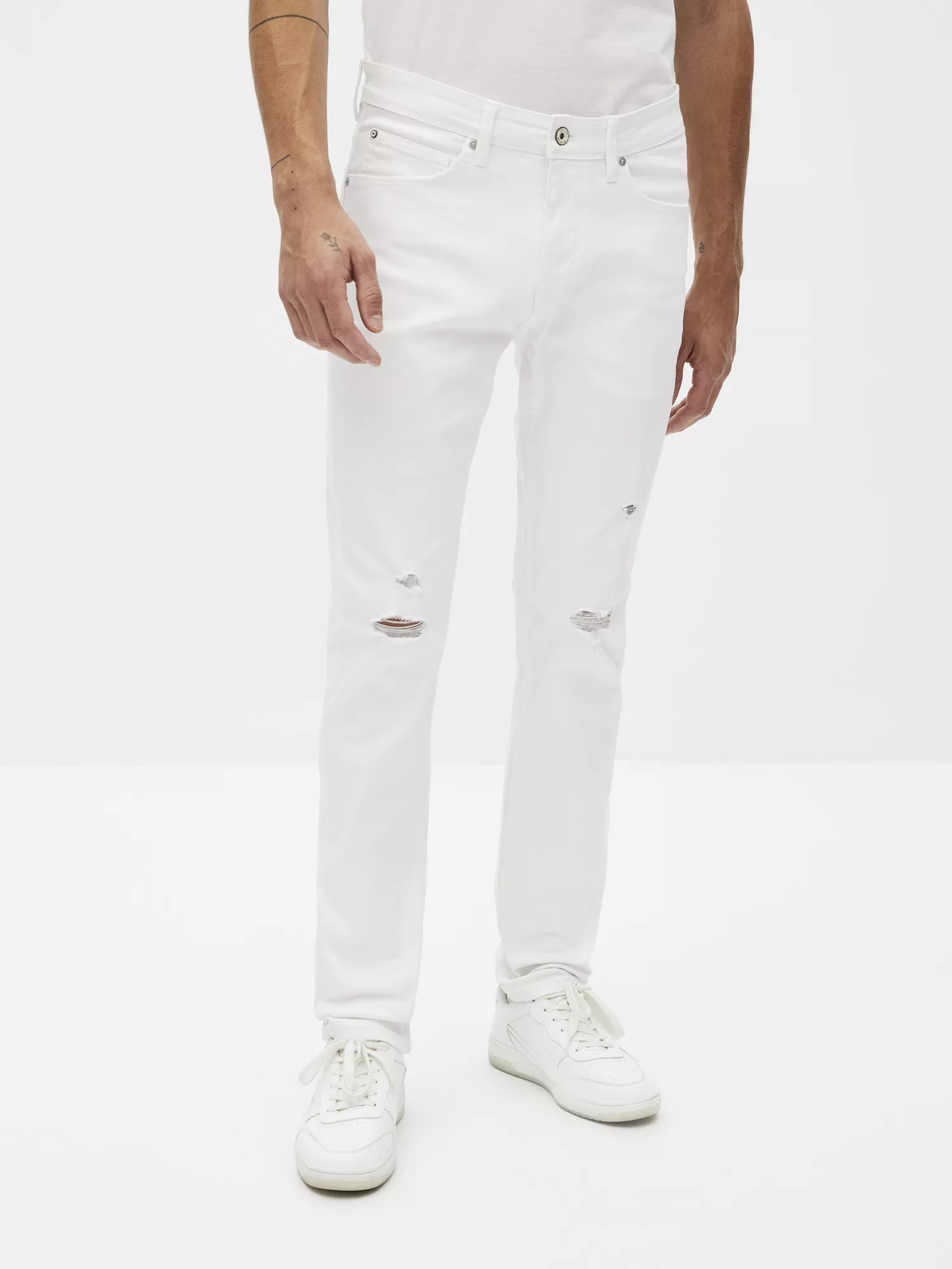 Džínsy C25 Rowhite slim (1) Džínsy C25 Rowhite slim (1)
