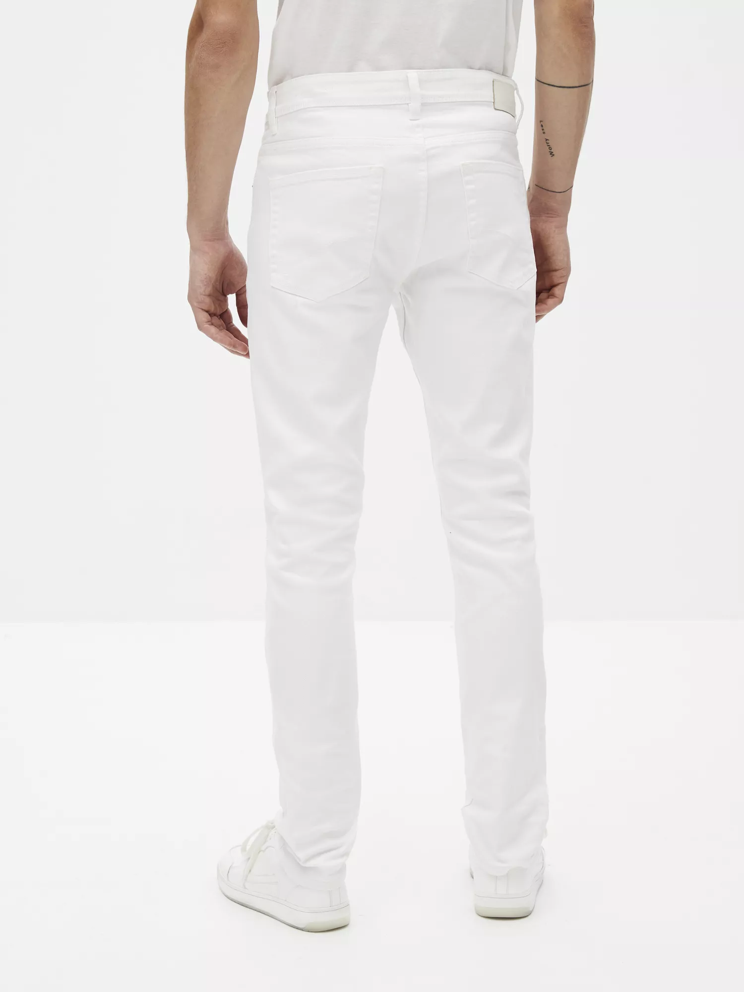 Džínsy C25 Rowhite slim (2) Džínsy C25 Rowhite slim (2)