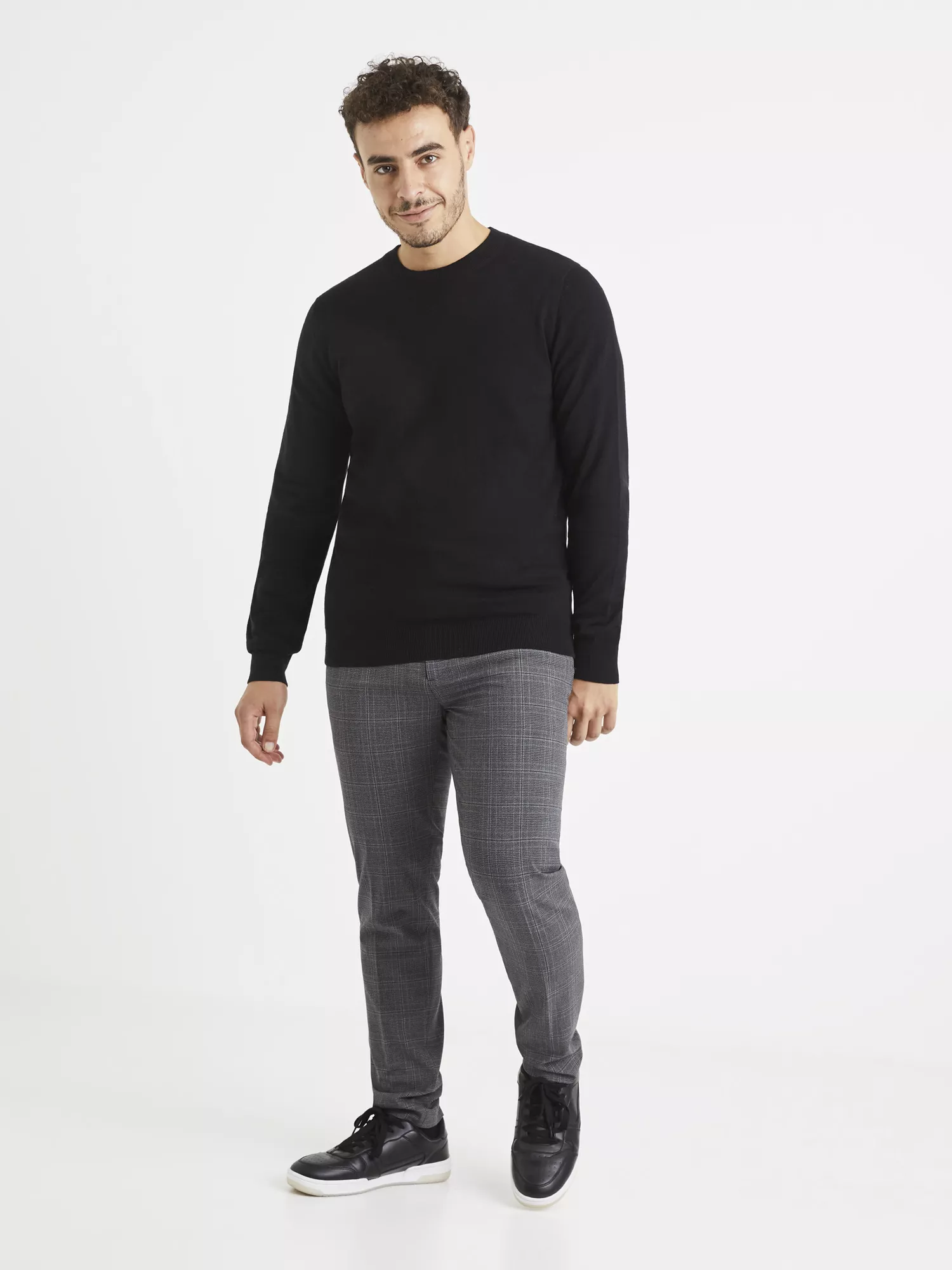 Nohavice chino slim Volouis2 (4) Nohavice chino slim Volouis2 (4)
