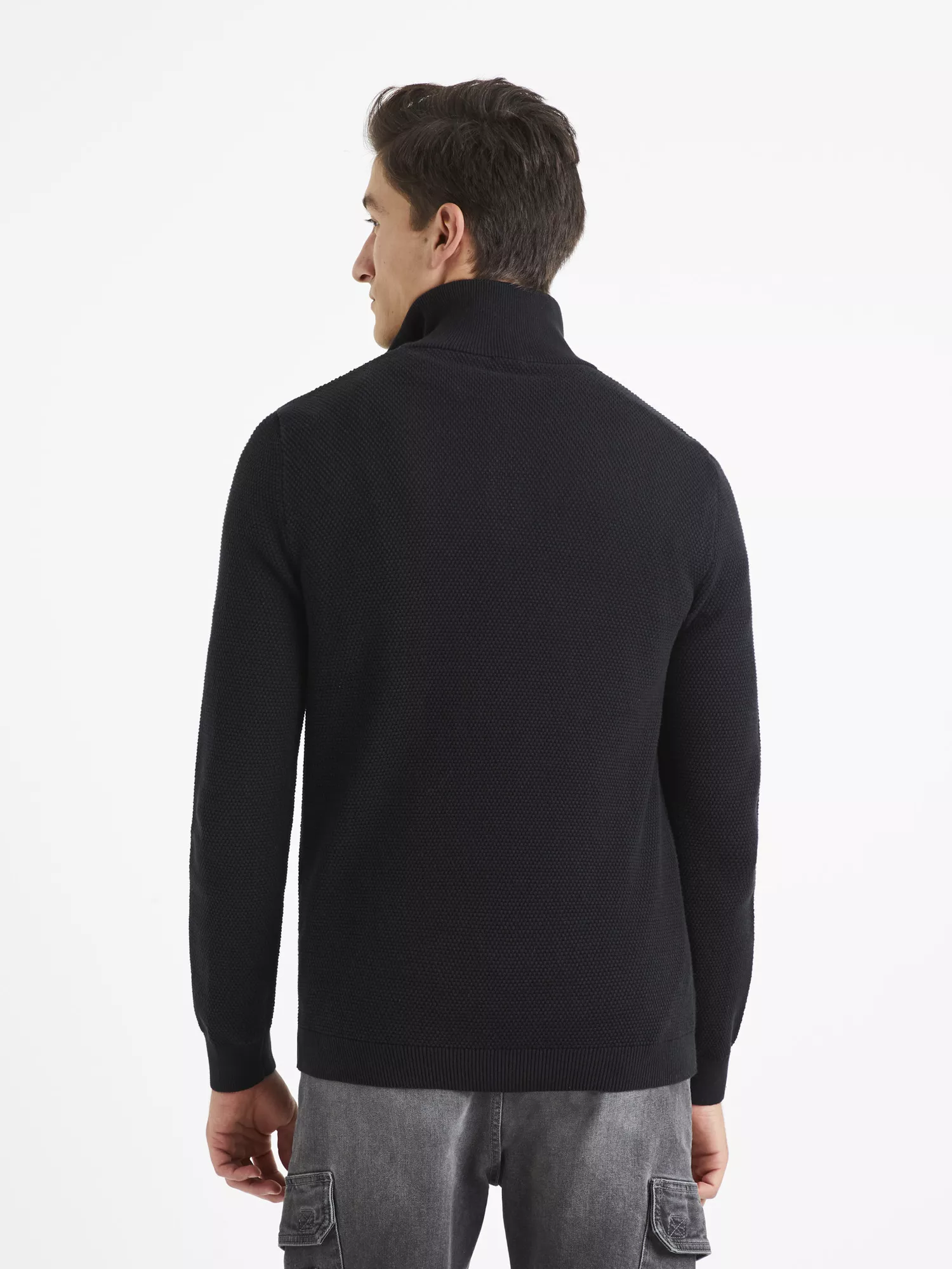 Sveter s golierom na zips Velim (2) Sveter s golierom na zips Velim (2)