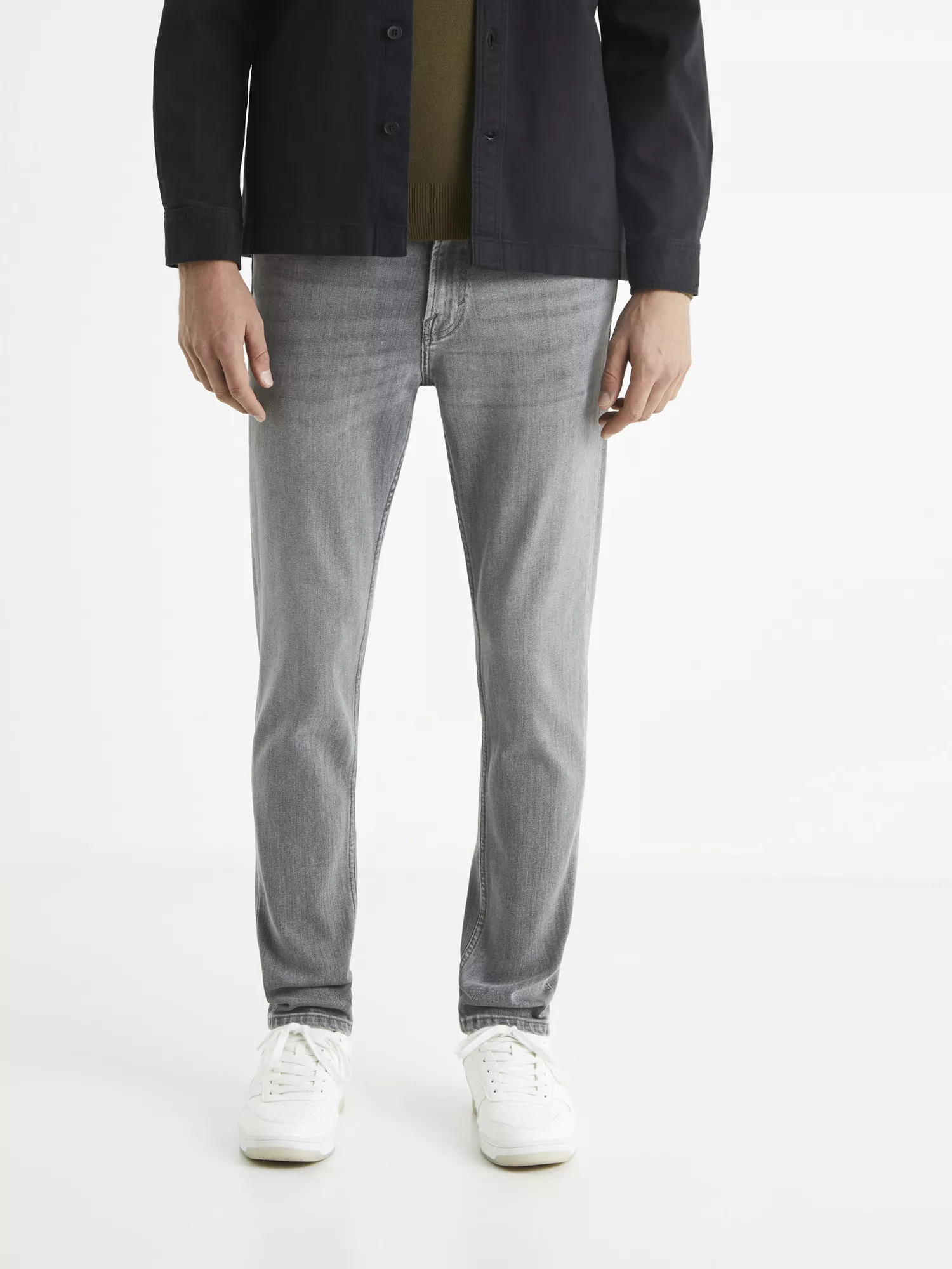 Džínsy C25 slim stretch (1) Džínsy C25 slim stretch (1)