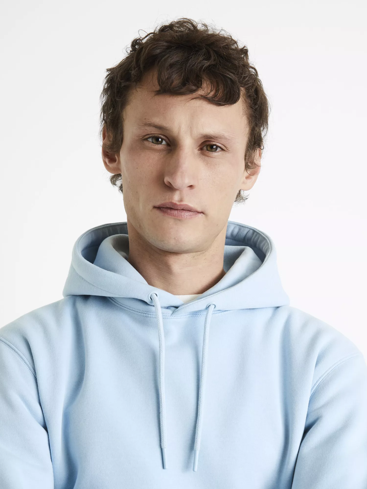 Mikina s kapucňou Vesix (3) Mikina s kapucňou Vesix (3)