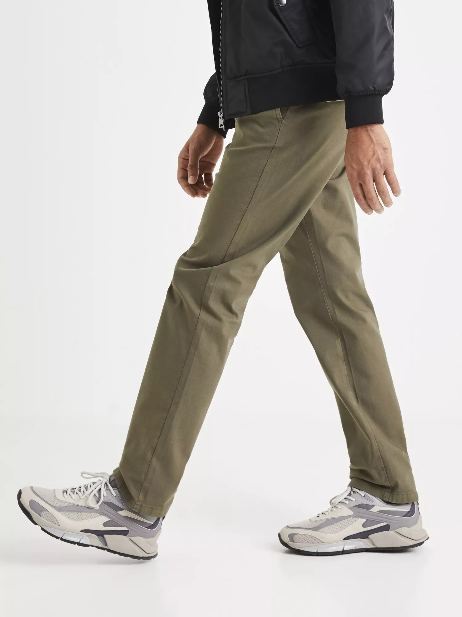 Nohavice chino straight bi-stretch (5) Nohavice chino straight bi-stretch (5)