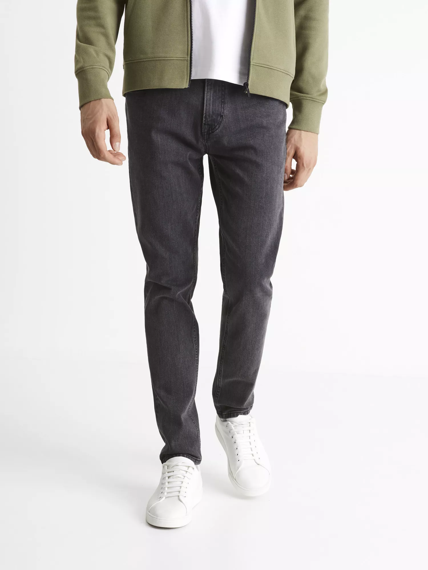 Džínsy slim C25 Coslim3 (1) Džínsy slim C25 Coslim3 (1)