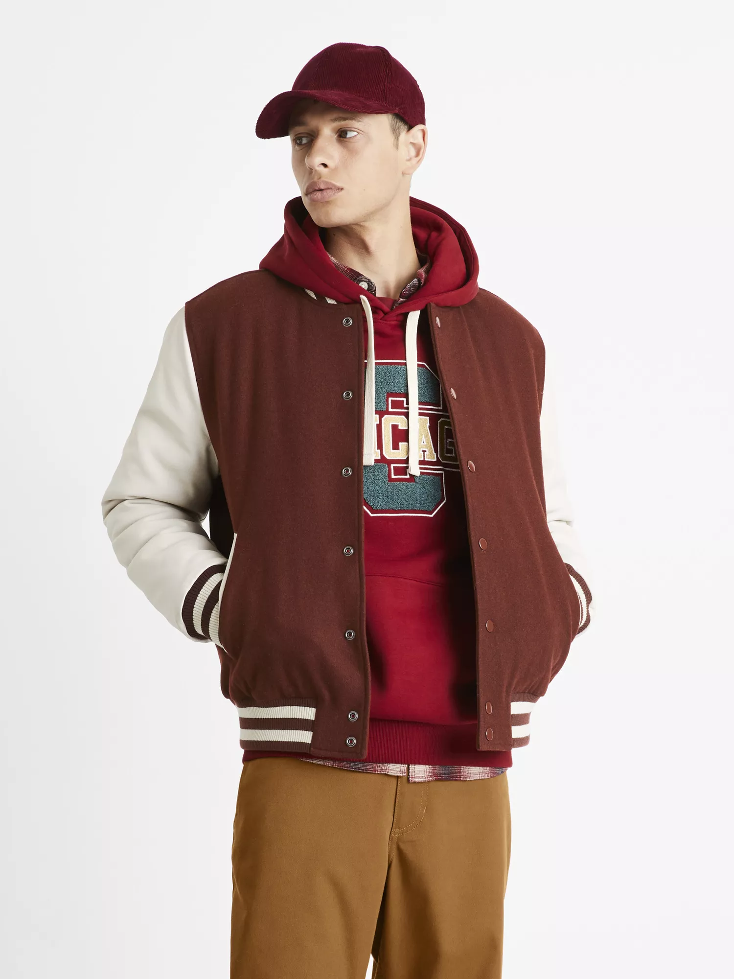Bunda bomber Cuvarsity (1) Bunda bomber Cuvarsity (1)