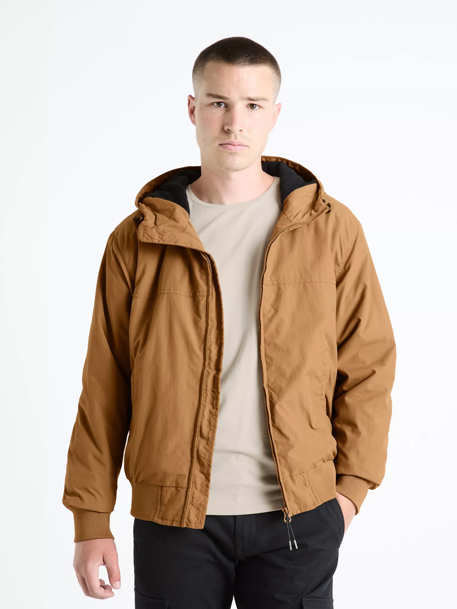 Bunda s kapucňou Fuhoodie2 (1) Bunda s kapucňou Fuhoodie2 (1)