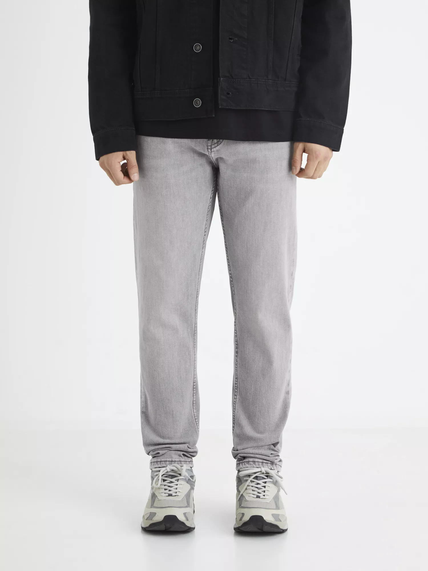 Džínsy C25 slim Bogrigio25 (1) Džínsy C25 slim Bogrigio25 (1)