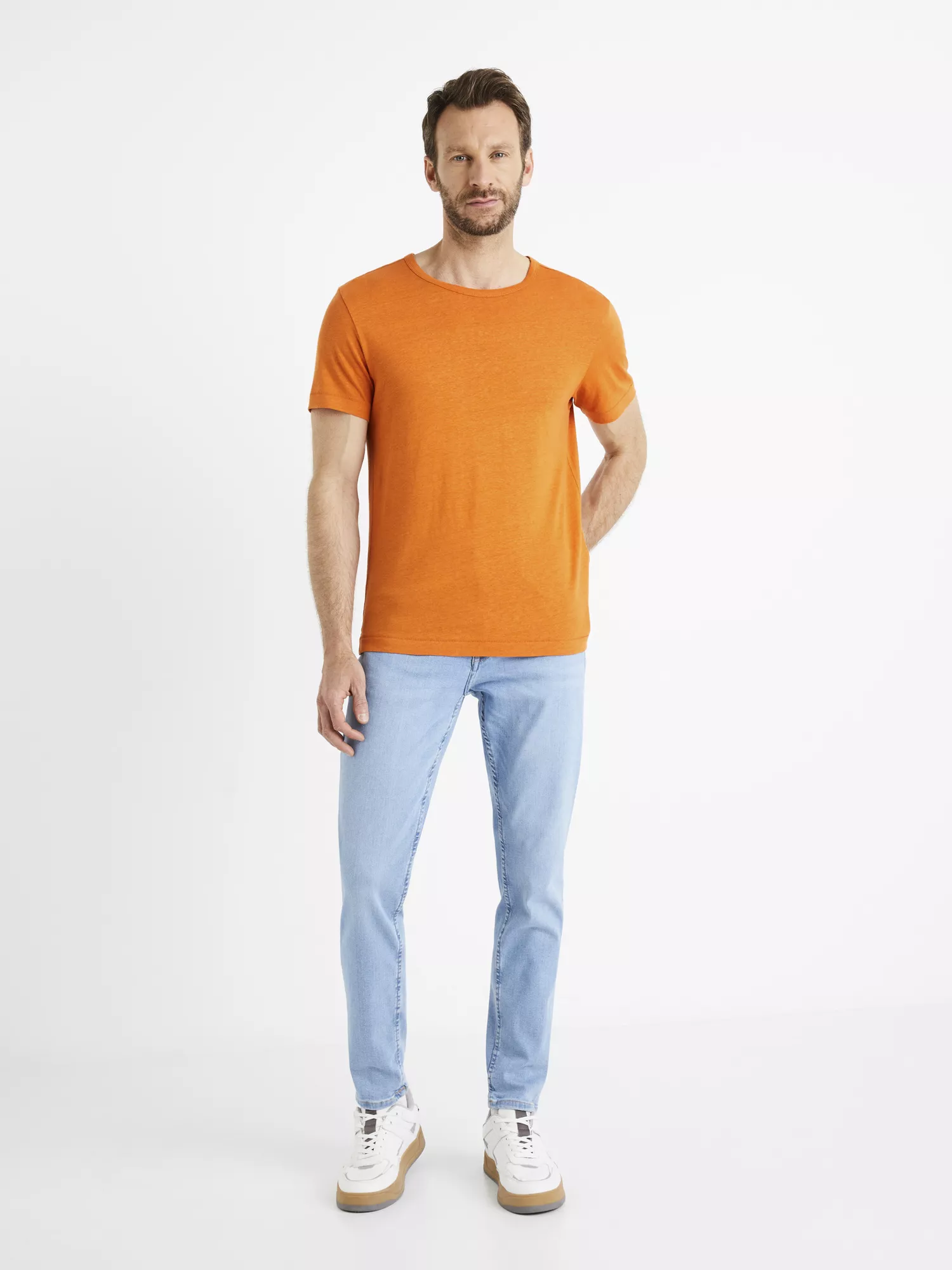 Džínsy slim C25 Dow (4) Džínsy slim C25 Dow (4)