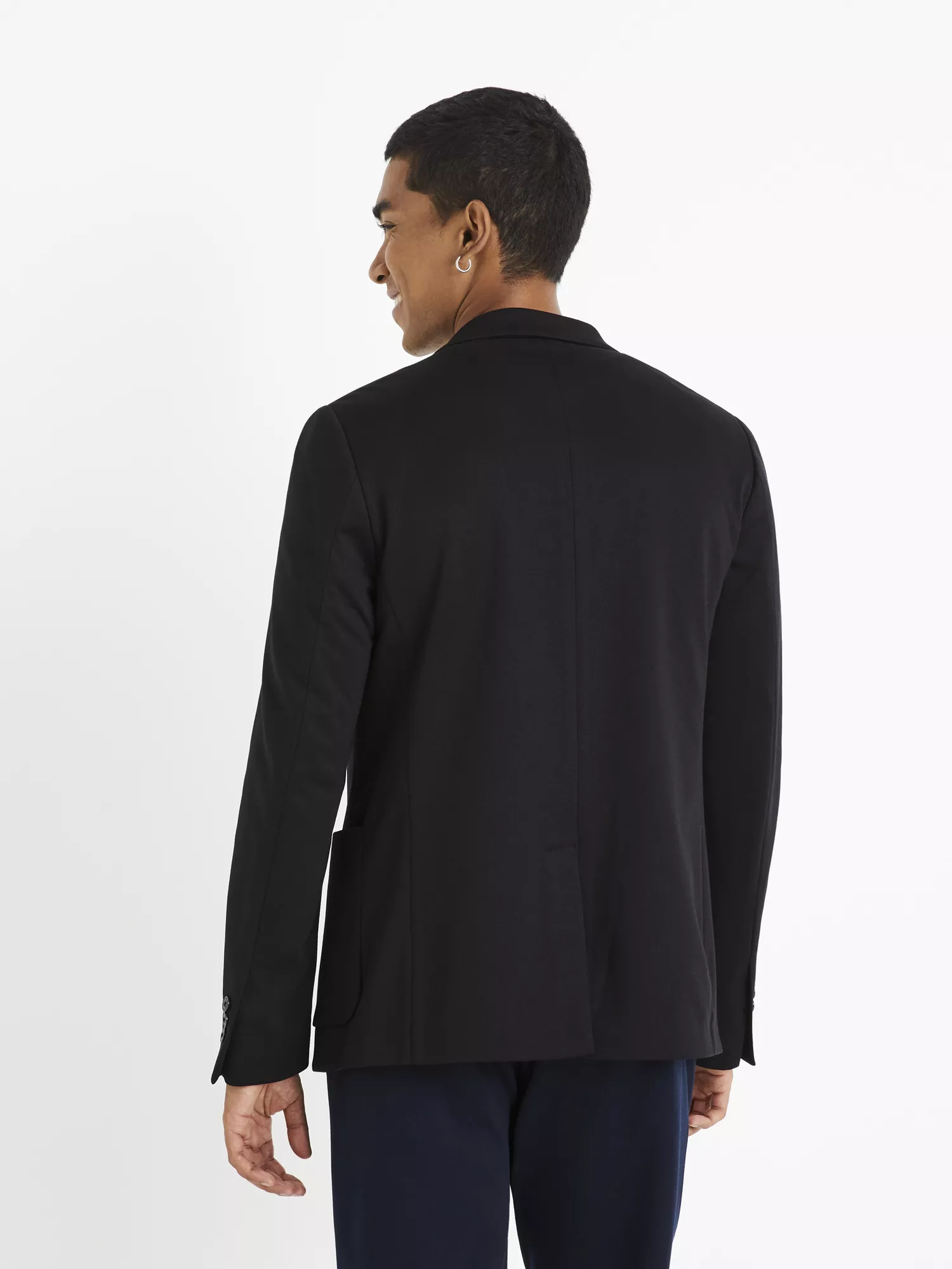 Blazer Bujess (2) Blazer Bujess (2)