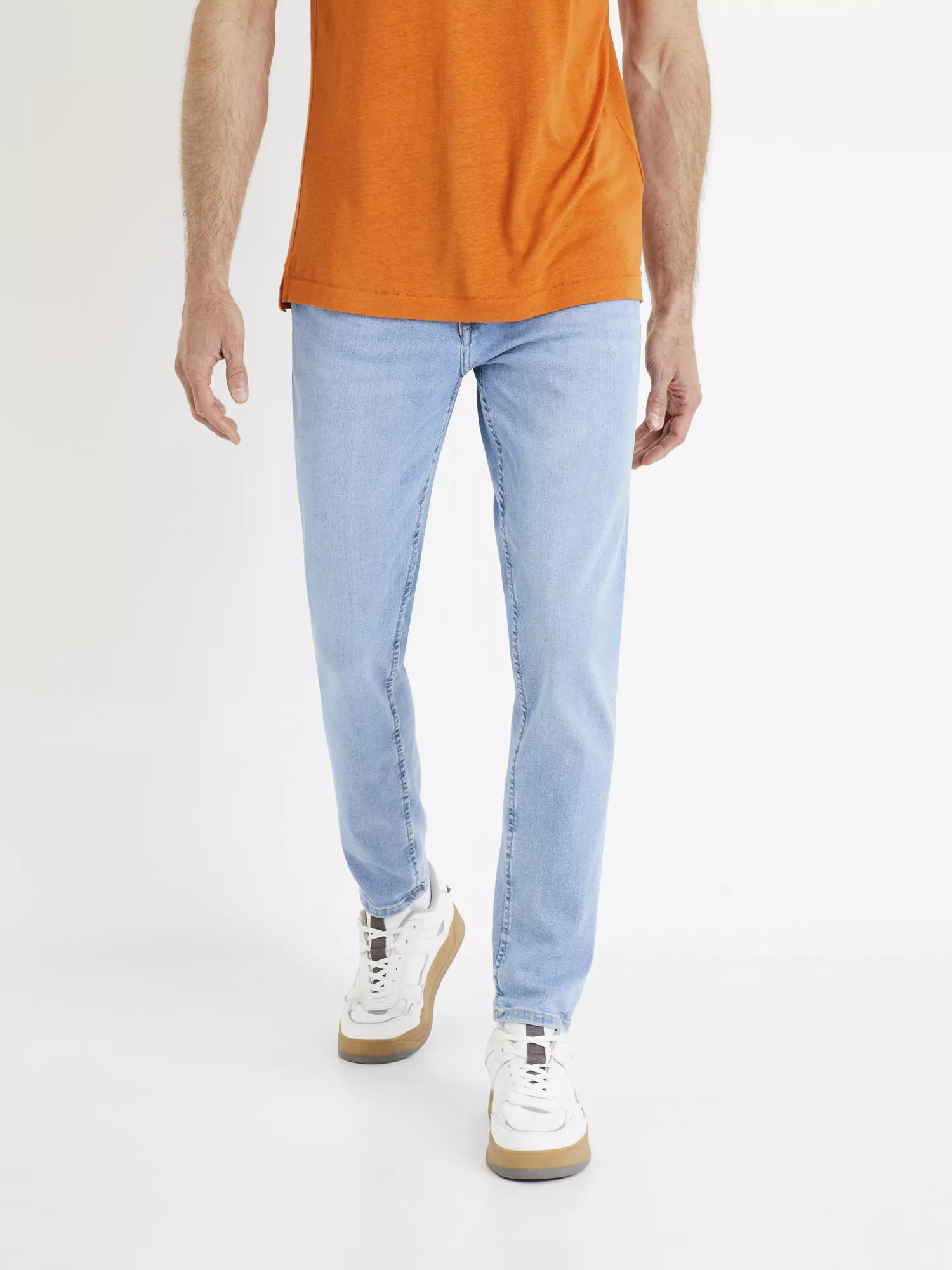 Džínsy slim C25 Dow (1) Džínsy slim C25 Dow (1)