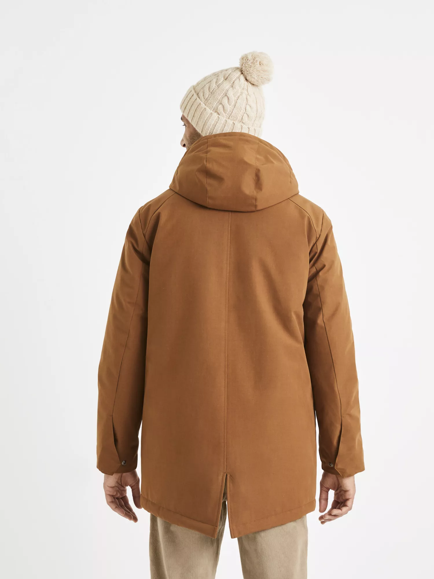 Parka Vuriver s kapucňou (5) Parka Vuriver s kapucňou (5)