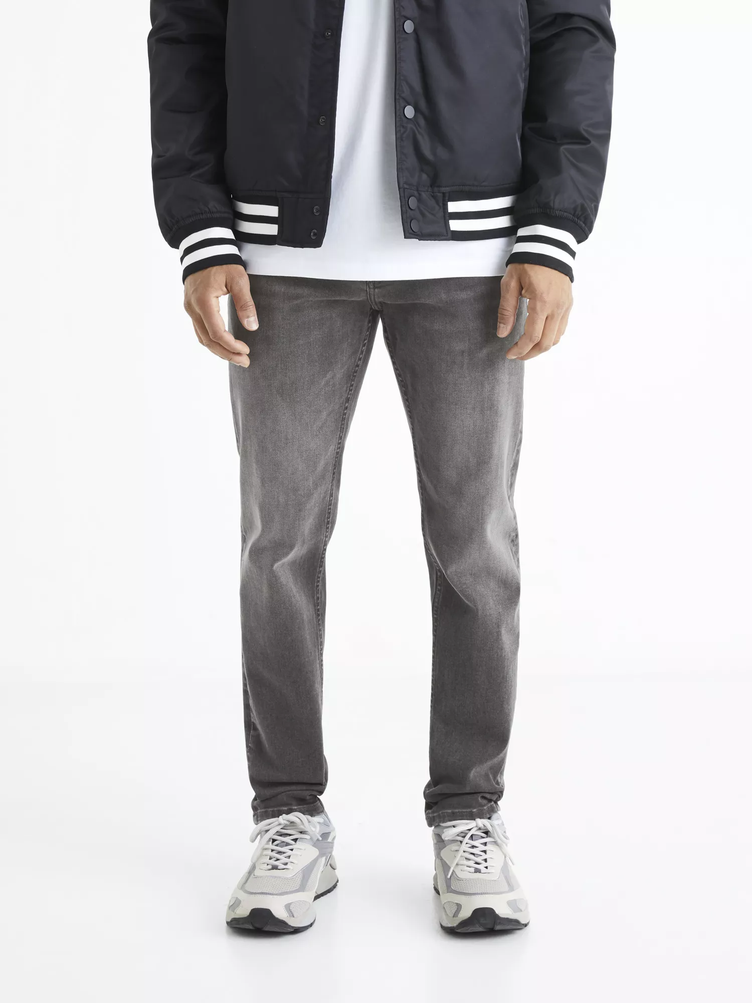 Džínsy C45 skinny (1) Džínsy C45 skinny (1)