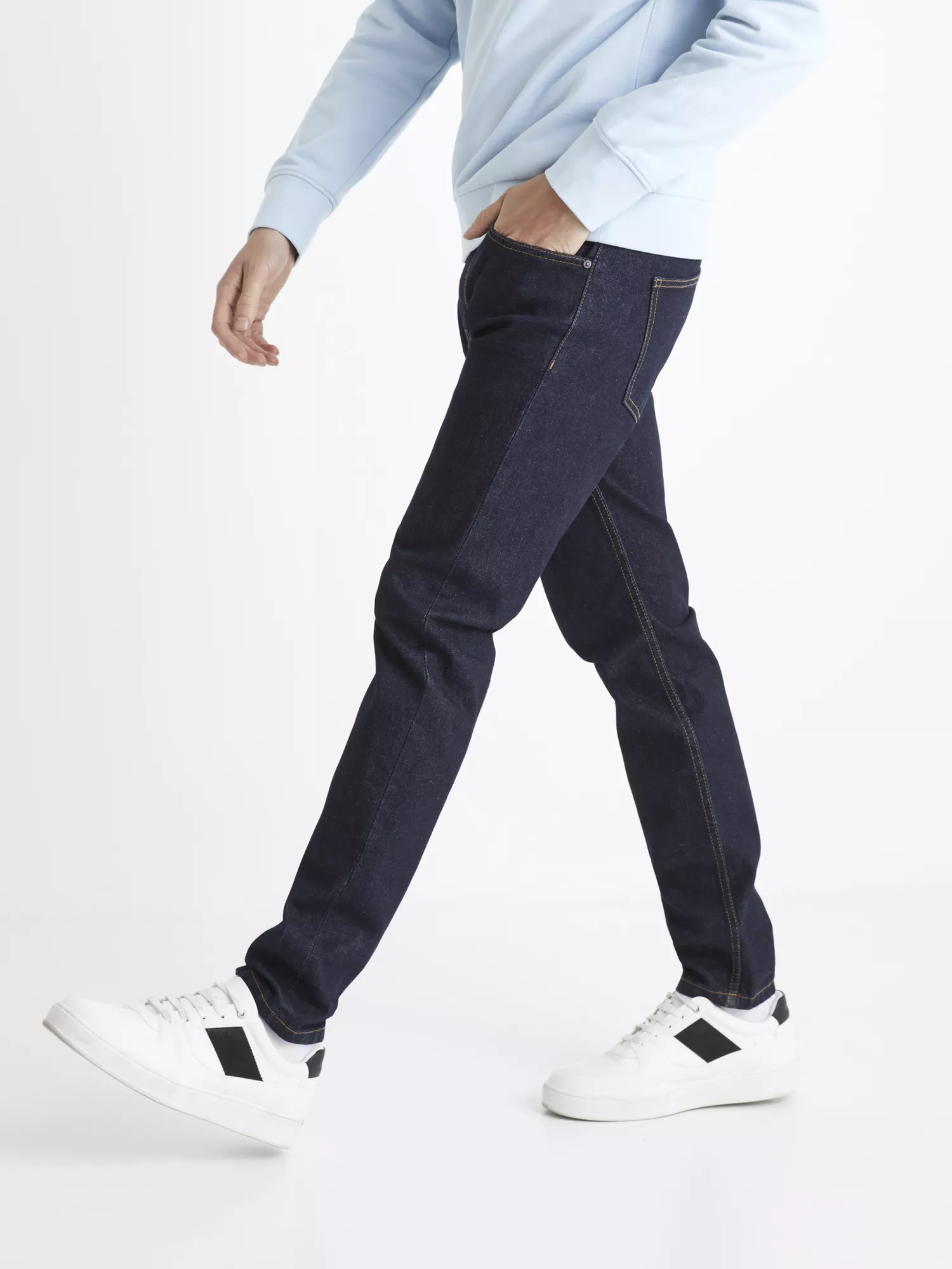 Džínsy slim tapered C25 Bonew25t (3) Džínsy slim tapered C25 Bonew25t (3)