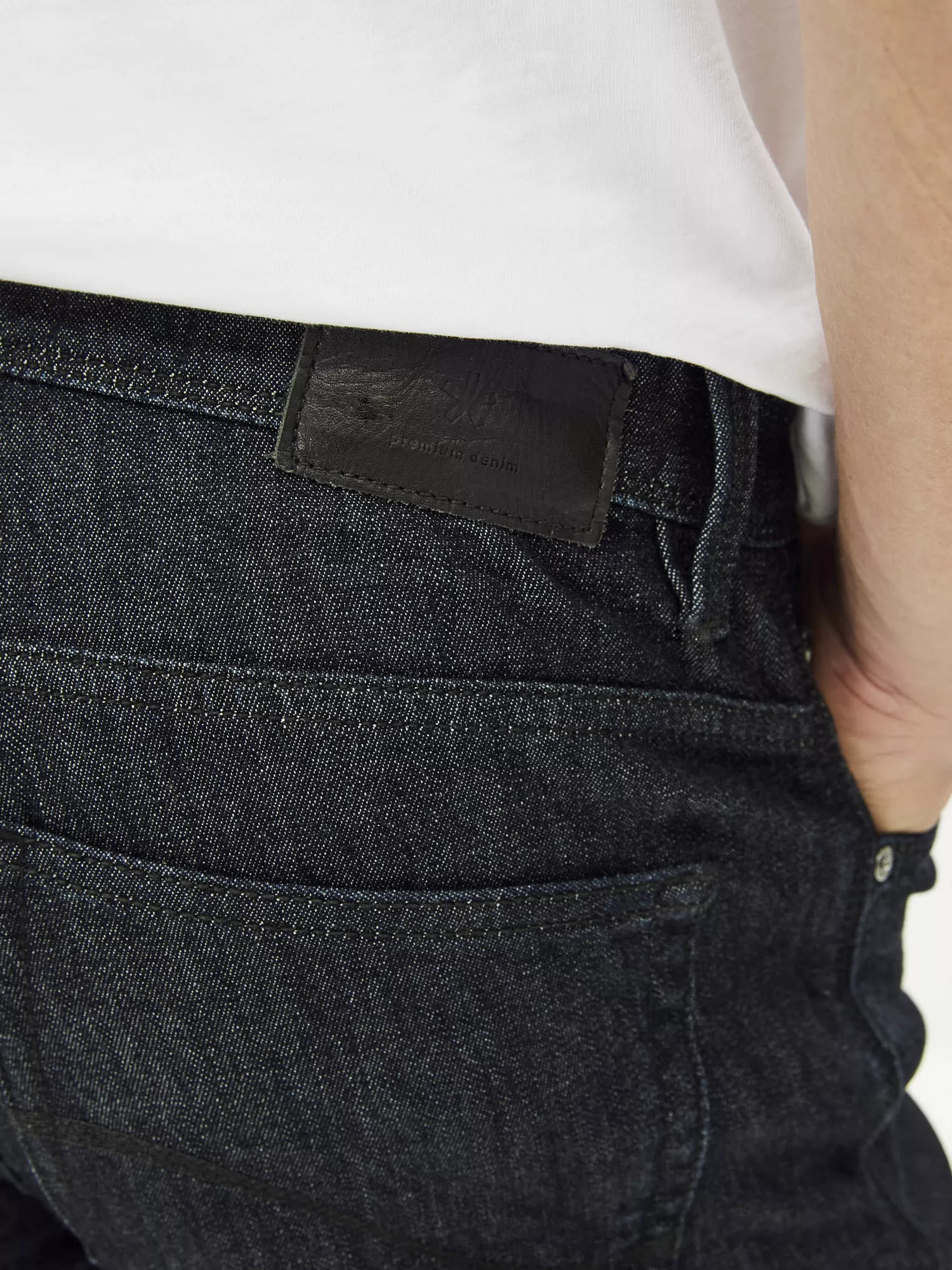 Džínsy C25 slim Aroperle (5) Džínsy C25 slim Aroperle (5)